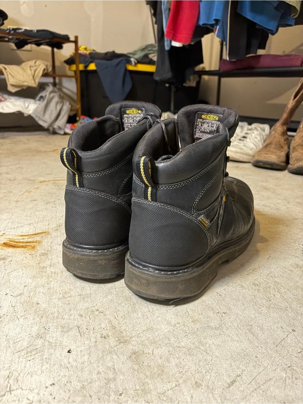 Keen Men's Black Lace-Up Work Boots with Yellow Accents